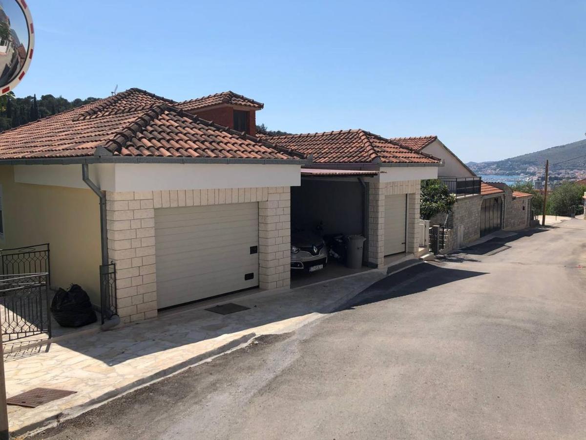 Peaceful & Sunny Apartments Trogir Exterior photo