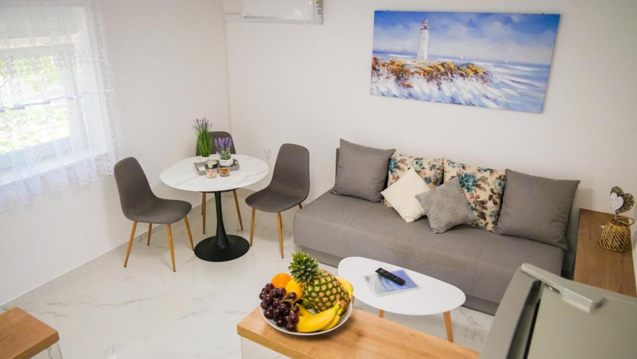Peaceful & Sunny Apartments Trogir Exterior photo